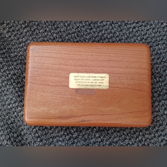 Chattahoochee River Studios Hand Carved Wooden Playing Card Box Hot Air Balloon - Picture 8 of 9